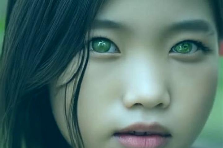 Penelope, 21, a dark blonde green-eyed asian companion based in Saint-Oyen. Offering Roleplay, Striptease, OWO, Massage. Available for incall and outcall, ov...