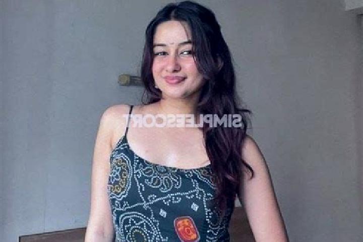 Penelope, 21 — Escort in Gunpuram, India