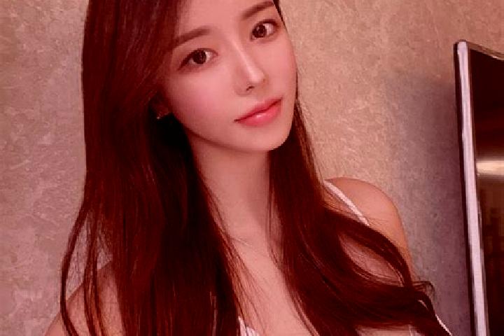 Penelope, 21 — Escort in Hema, China