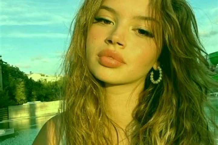 Penelope, 21 — Escort in Ladna, Czech Republic