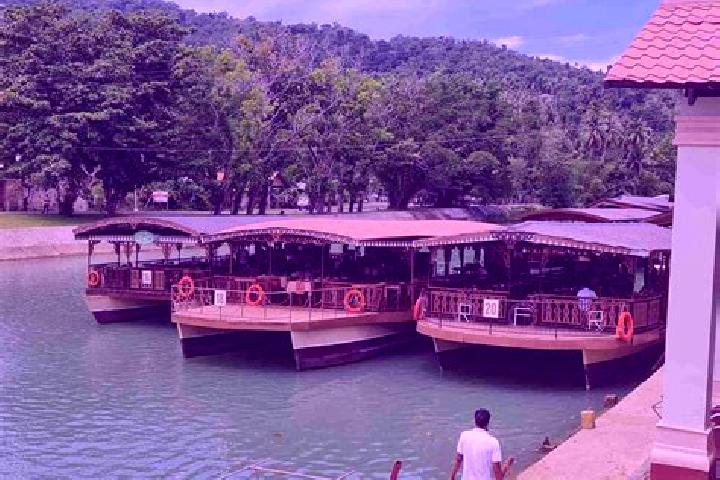 Penelope, 21 — Escort in Loboc, Philippines