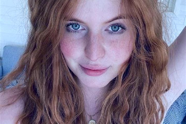 Penelope, 21 — Escort in Redhead, Australia