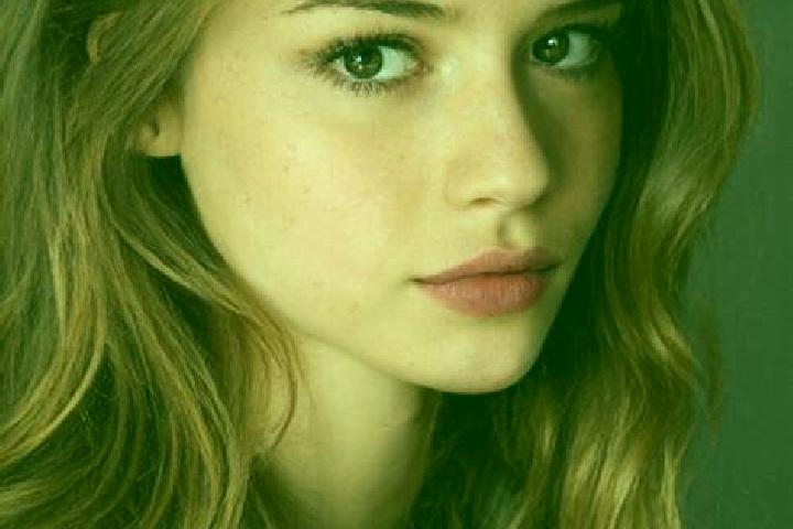 Penelope, 22, a auburn hazel-eyed slavic companion based in Le Guerno. Offering Tantra, Striptease, Erotic Massage, A-Level, Overnight. Available for incall ...