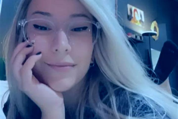 Penelope, 22, a blonde amber-eyed indian companion based in Ruhango. Offering BDSM, Couples, Girlfriend Experience, Domination, Duos. Available for incall an...