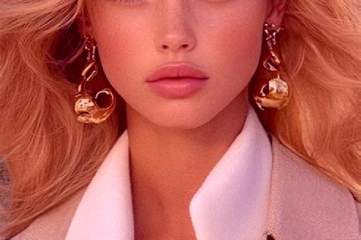 Penelope, 22, a blonde brown-eyed mediterranean companion based in Even Shemu el. Offering Couples, CIM, Erotic Massage. Available for incall and outcall, ov...