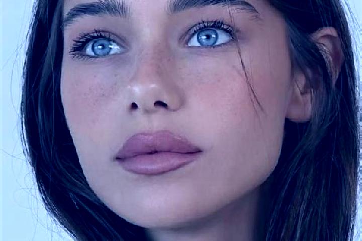 Penelope, 22, a brunette brown-eyed mediterranean companion based in Dolembreux. Offering Girlfriend Experience, GFE, Party Girl, Deep French Kissing, CIM. A...