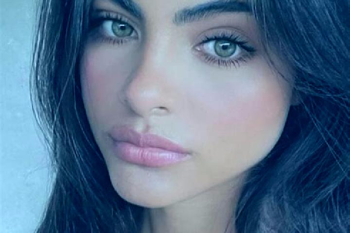Penelope, 22, a brunette hazel-eyed caucasian companion based in Soisy-Bouy. Offering BDSM, Party Girl, Tantra, Deep French Kissing, Duos. Available for inca...