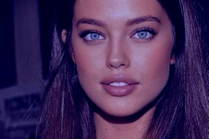Penelope, 22, a chestnut green-eyed caucasian companion based in Malamule. Offering Travel Companion, Striptease. Available for incall and outcall, day and e...