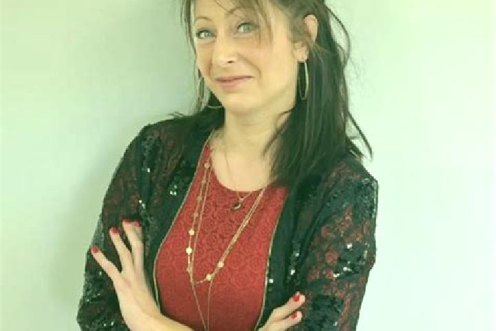 Penelope, 22 — Escort in Bar-sur-Seine, France