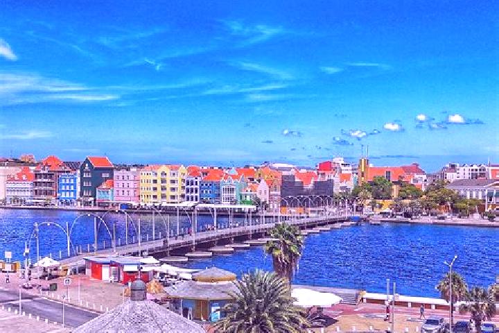 Penelope, 22 — Escort in Sint Michiel Liber, Curacao