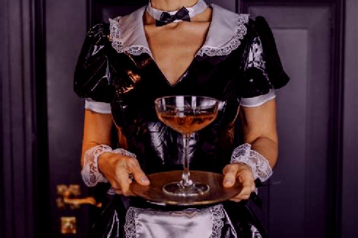Penelope, 23, a auburn amber-eyed mediterranean companion based in Al Burj. Offering Roleplay, BDSM, Girlfriend Experience, Travel Companion. Available for i...