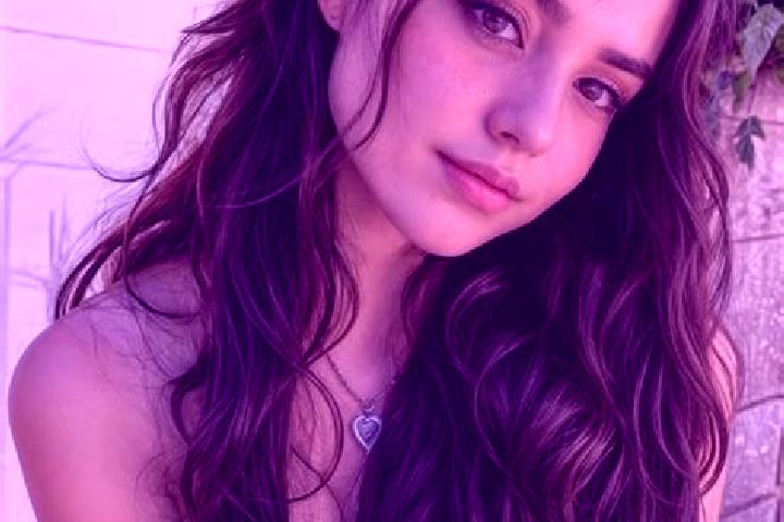 Penelope, 23, a auburn hazel-eyed caucasian companion based in Tecozajca (Tepehuaje). Offering Massage, Striptease, Prostate Massage, CIM, Duos. Available fo...
