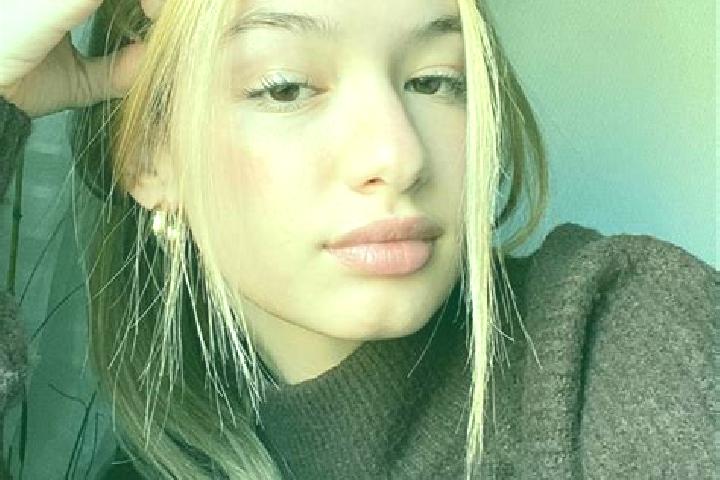Penelope, 23, a blonde brown-eyed mixed companion based in Tumby Bay. Offering Travel Companion, CIM, GFE. Available for incall and outcall, day and evening ...