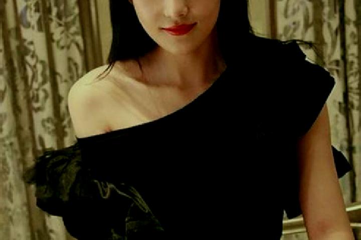 Penelope, 24, a black grey-eyed asian companion based in OEzbasi. Offering Duos, Girlfriend Experience, CIM, Prostate Massage. Available for incall and outca...