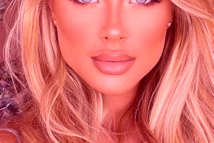 Penelope, 24, a blonde blue-eyed latina companion based in Beneditinos. Offering CIM, Overnight, Domination, Prostate Massage. Available for incall and outca...