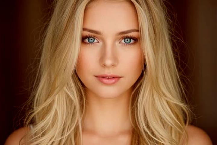 Penelope, 24, a blonde dark-eyed mixed companion based in Friedrichswalde. Offering OWO, Prostate Massage, Couples. Available for incall and outcall, overnig...