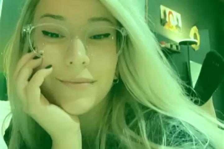 Penelope, 24, a blonde grey-eyed indian companion based in Wakefield-Peacedale. Offering Roleplay, Overnight, OWO. Available for incall and outcall, overnigh...