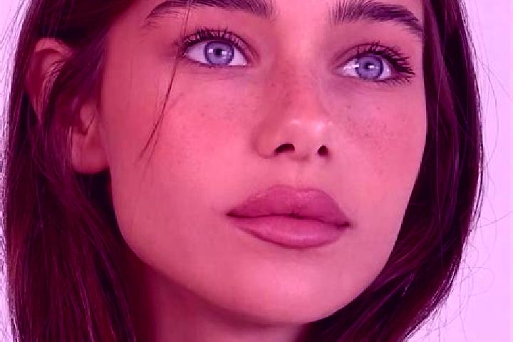 Penelope, 24, a brunette blue-eyed indian companion based in Llanes. Offering Deep French Kissing, GFE, Massage, Striptease. Available for incall and outcall...
