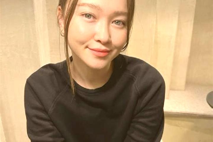 Penelope, 24, a chestnut blue-eyed asian companion based in Zawit Al Bour. Offering Deep French Kissing, Overnight, Striptease, Tantra. Available for incall ...