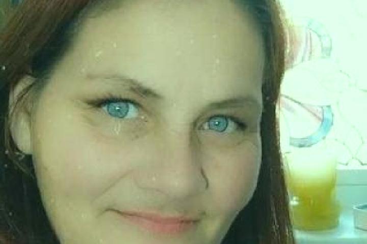Penelope, 24, a red grey-eyed mixed companion based in Strathearn. Offering 69, Travel Companion, Massage, Dinner Date. Available for incall and outcall, day...