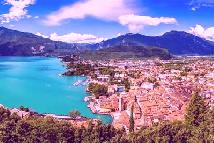 Penelope, 24 — Escort in Doberdo del Lago, Italy