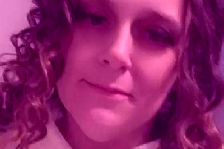 Penelope, 24 — Escort in Janesville, United States