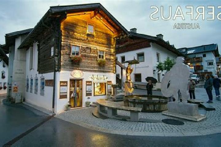 Penelope, 24 — Escort in Serfaus, Austria