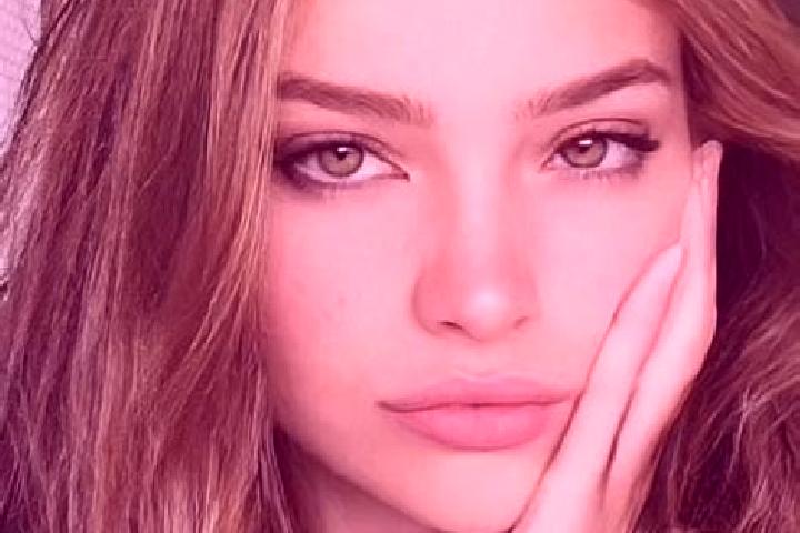 Penelope, 25, a blonde brown-eyed mixed companion based in Aigne. Offering Deep French Kissing, Dinner Date, Party Girl. Available for incall and outcall, da...