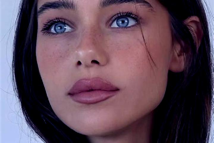 Penelope, 25, a brunette brown-eyed middle eastern companion based in Ulan Hua. Offering Erotic Massage, 69, Tantra. Available for incall and outcall, day an...