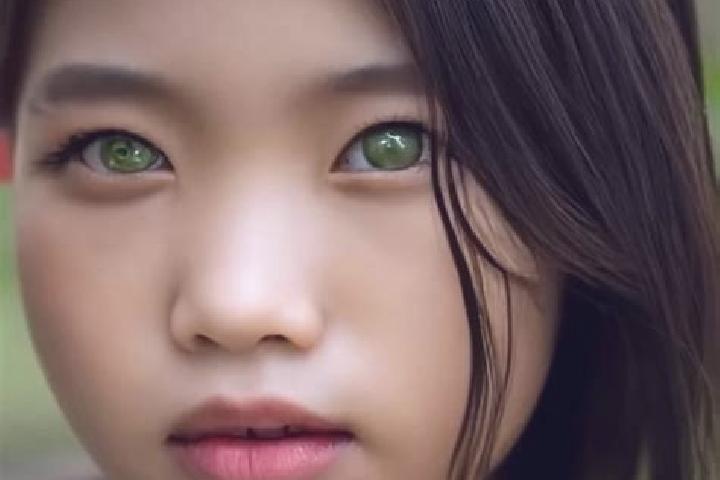 Penelope, 25, a brunette green-eyed asian companion based in Gbalebouo. Offering BDSM, OWO, Deep French Kissing, Dinner Date. Available for incall and outcal...