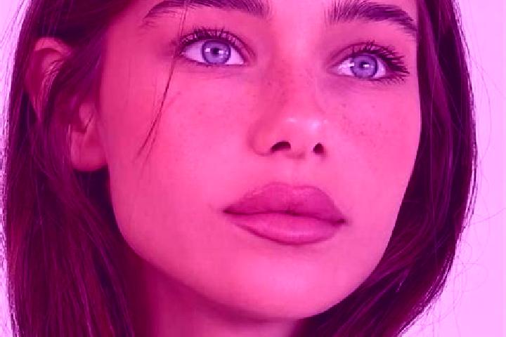 Penelope, 25, a brunette grey-eyed caribbean companion based in Barbania. Offering Massage, Girlfriend Experience, OWO, Tantra, Overnight. Available for inca...
