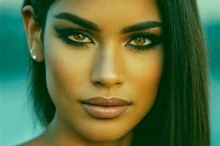 Penelope, 25, a red hazel-eyed latina companion based in Vernouillet. Offering Travel Companion, Couples, Roleplay, GFE. Available for incall and outcall, ov...
