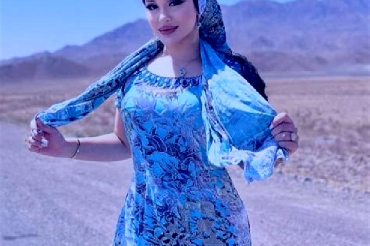 Penelope, 25 — Escort in Obikiik, Tajikistan
