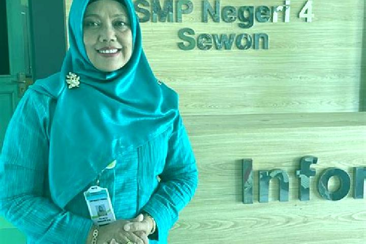 Penelope, 25 — Escort in Sewon, Indonesia