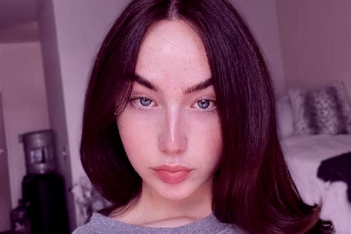 Penelope, 25 — Escort in Springport, United States