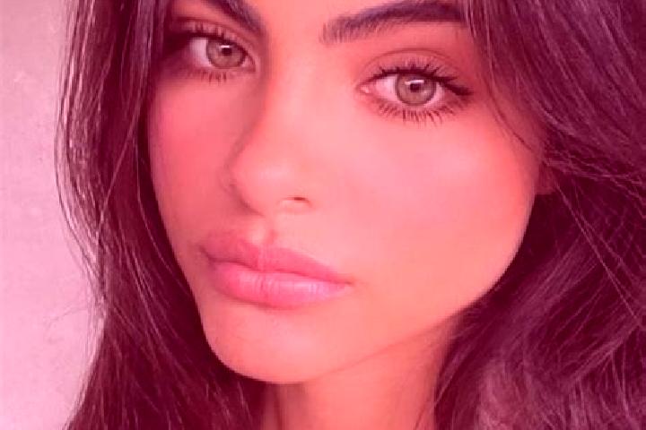 Penelope, 26, a black hazel-eyed middle eastern companion based in Cabayaoasan. Offering Girlfriend Experience, Tantra, Duos, Deep French Kissing. Available ...