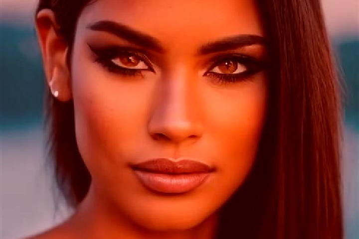 Penelope, 26, a blonde amber-eyed latina companion based in Torre de Moncorvo. Offering GFE, OWO, Overnight. Available for incall and outcall, day and evenin...