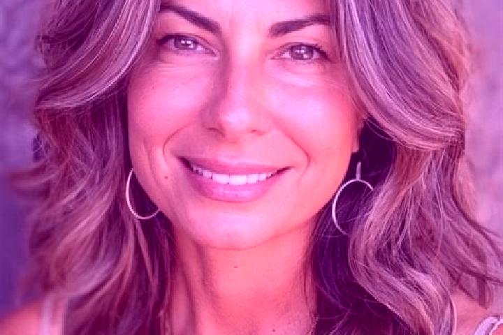 Penelope, 26, a brunette grey-eyed middle eastern companion based in Khotin. Offering Striptease, BDSM, Tantra, Roleplay, Erotic Massage. Available for incal...