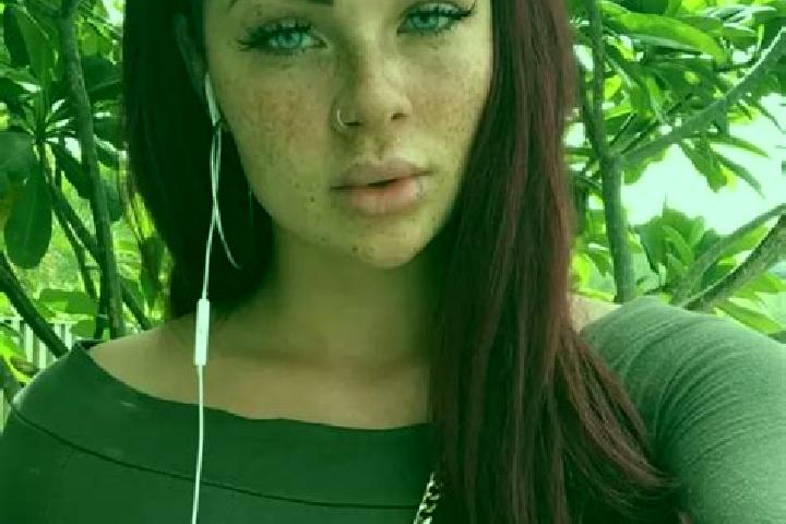 Penelope, 26, a red green-eyed caribbean companion based in Abajas. Offering 69, Duos, Fetish, CIM. Available for incall and outcall, overnight bookings avai...