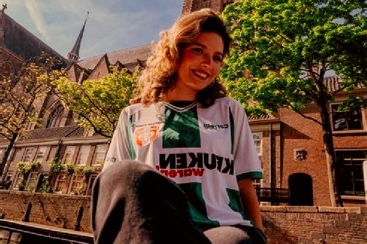 Penelope, 26 — Escort in Dordrecht, Netherlands