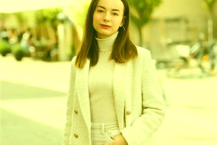 Penelope, 26 — Escort in Jakomini, Austria