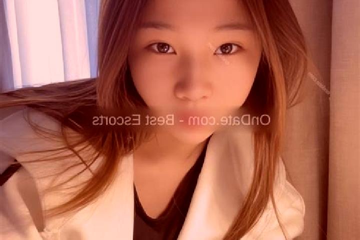 Penelope, 26 — Escort in St-Andre, Canada