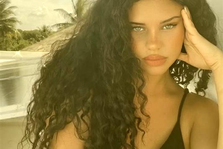 Penelope, 27, a black grey-eyed latina companion based in Senahu. Offering Tantra, Dinner Date, Domination, GFE. Available for incall and outcall, overnight ...