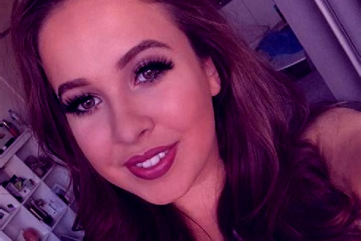 Penelope, 27, a brunette amber-eyed middle eastern companion based in Douzy. Offering Duos, Overnight, GFE, Party Girl. Available for incall and outcall, day...