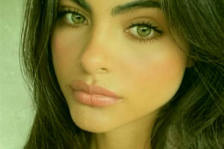 Penelope, 27, a brunette dark-eyed mixed companion based in Bonegilla. Offering Massage, Girlfriend Experience, Fetish. Available for incall and outcall, ove...