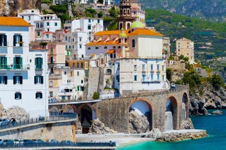 Penelope, 27 — Escort in Canaro, Italy
