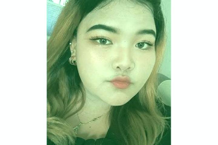 Penelope, 27 — Escort in Candipuro, Indonesia