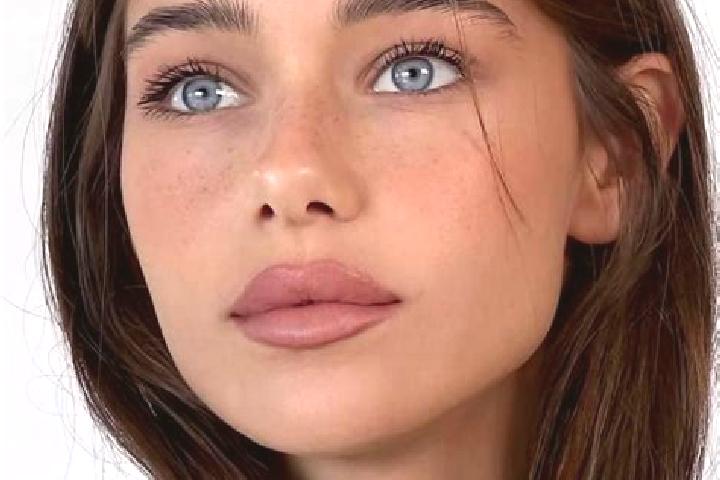 Penelope, 28, a brunette green-eyed slavic companion based in Niutoua. Offering Duos, Erotic Massage, CIM, A-Level. Available for incall and outcall, overnig...