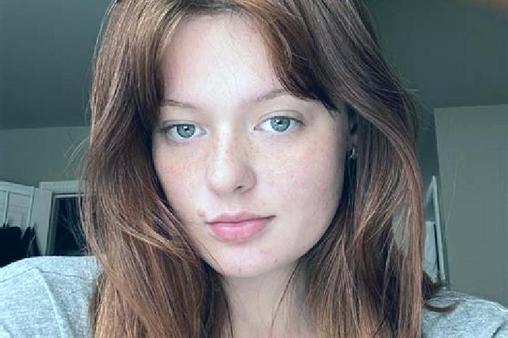 Penelope, 28, a dark blonde amber-eyed caucasian companion based in Eggenthal. Offering CIM, Overnight, GFE. Available for incall and outcall, day and evenin...