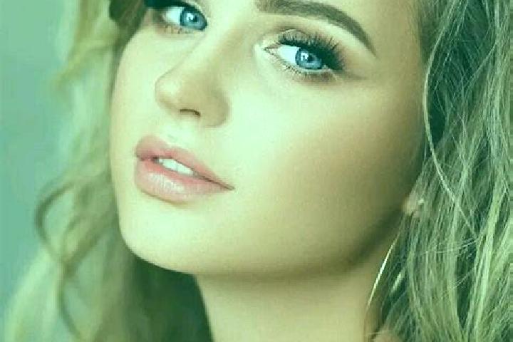 Penelope, 28, a dark blonde blue-eyed caucasian companion based in Muntinlupa. Offering Duos, GFE, Fetish. Available for incall and outcall, overnight bookin...